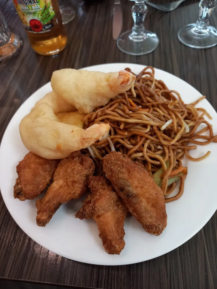 Sült Zöldséges Tészta Sült Csirkeszárny Bundában Sült Rák